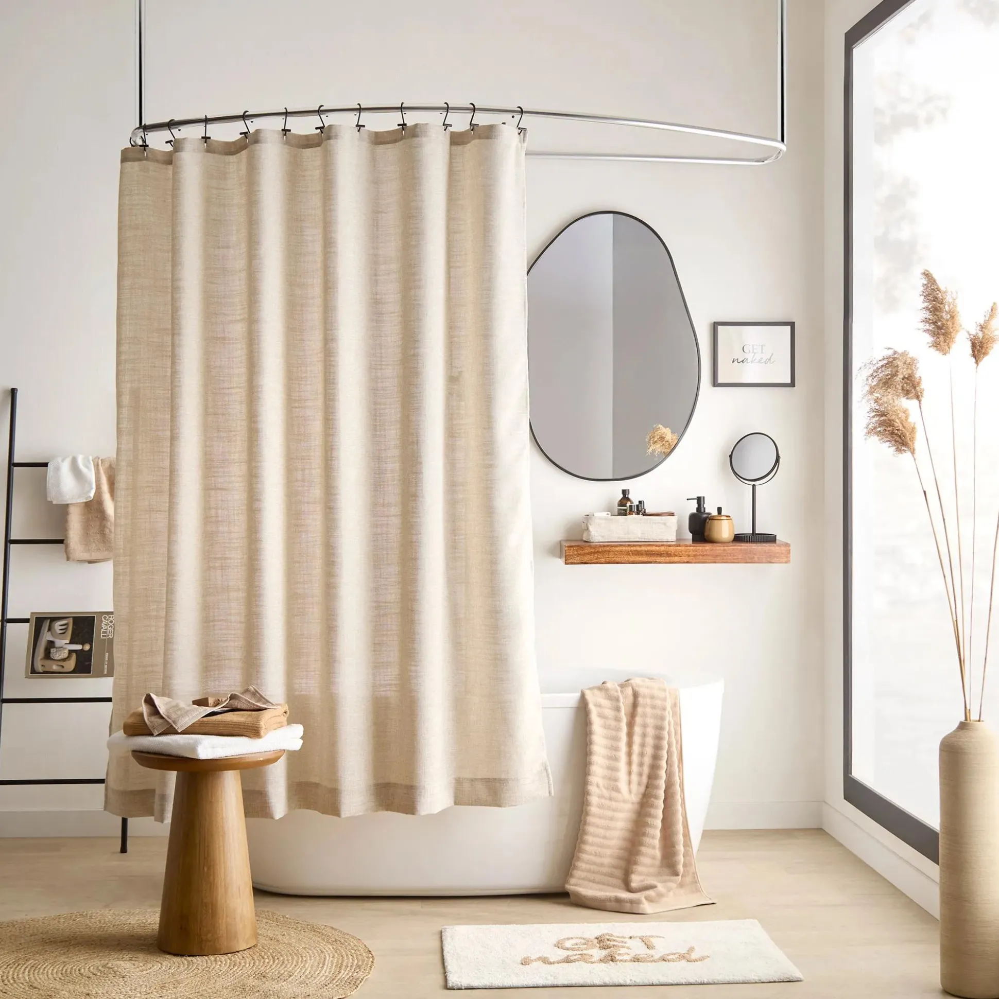 Black Metal Ladder Towel Holder