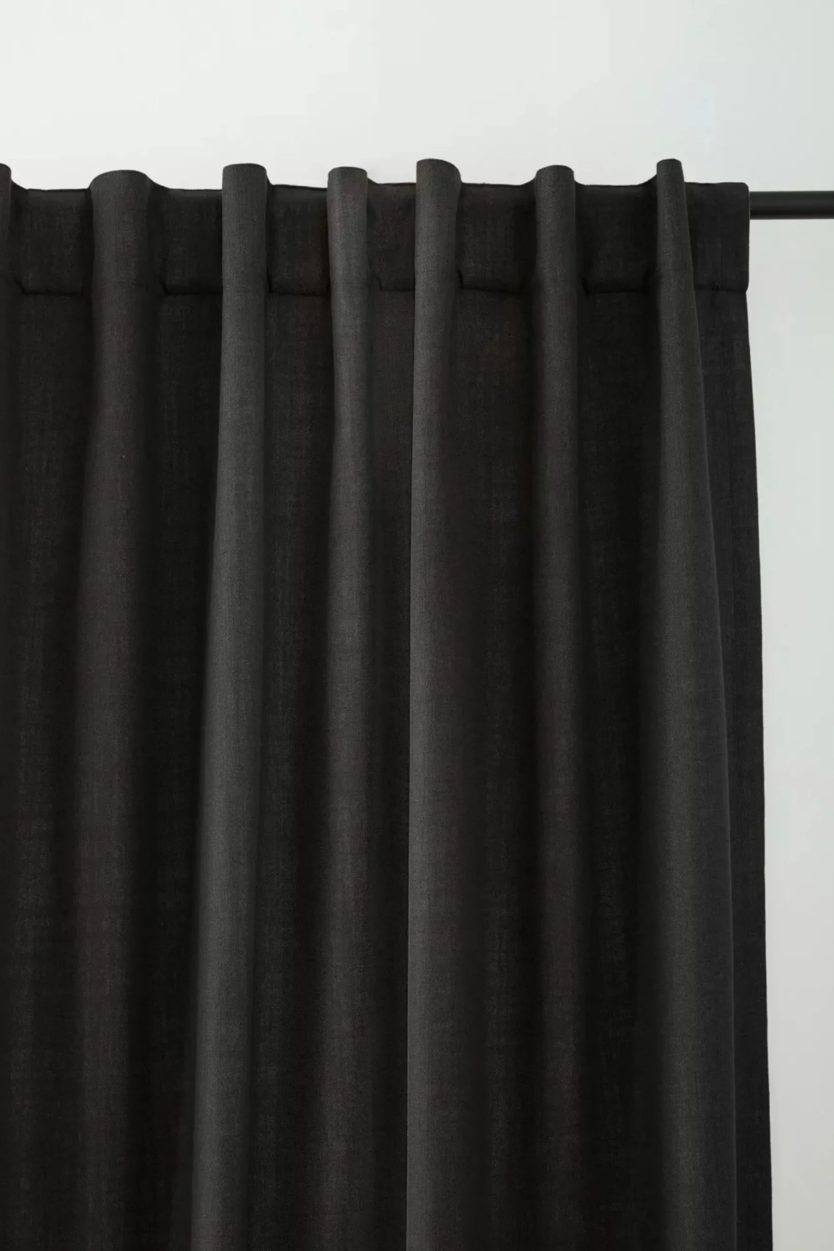Black Taha Rod Pocket Back Tab Blackout Curtain