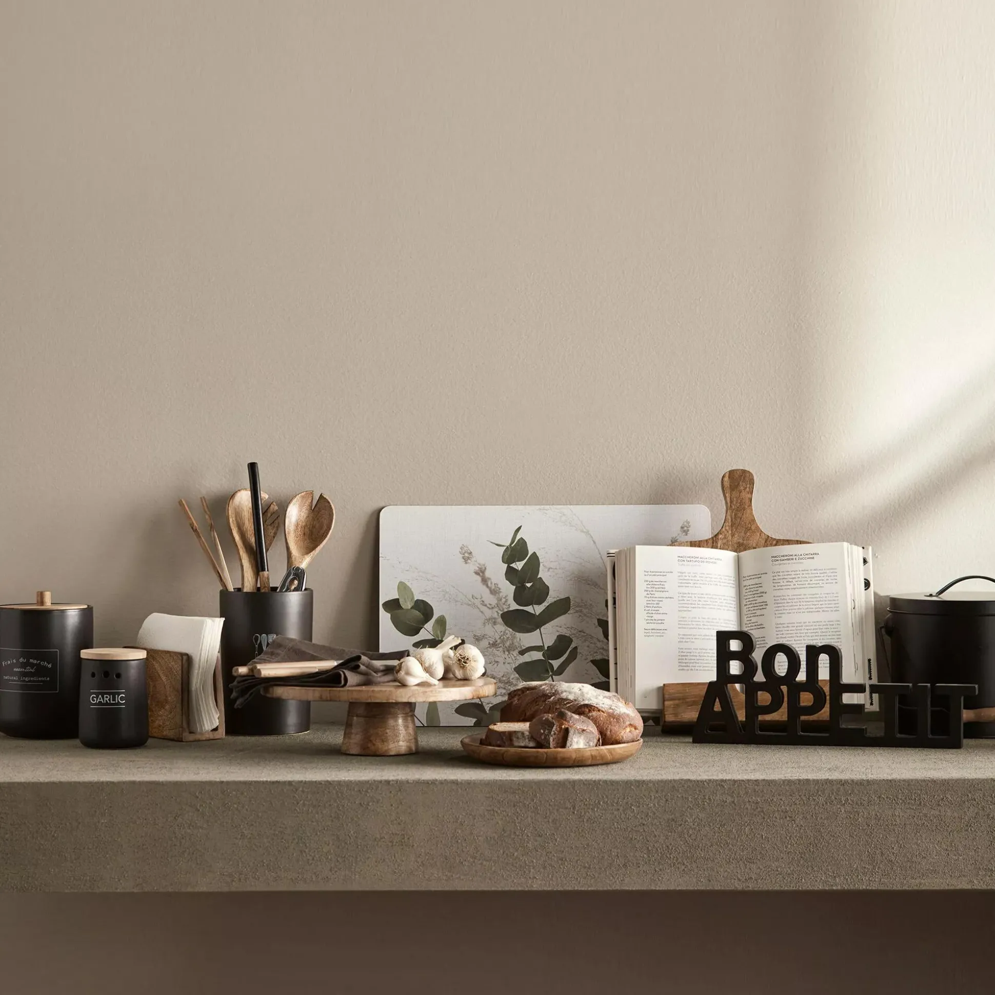 Decorative Words Bon Appetit 36 x 14.25 cm.