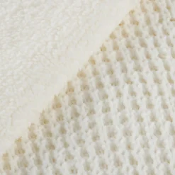 Nano Waffle Lined Throw