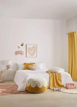 Sekka Heart-Shaped Decorative Pillow